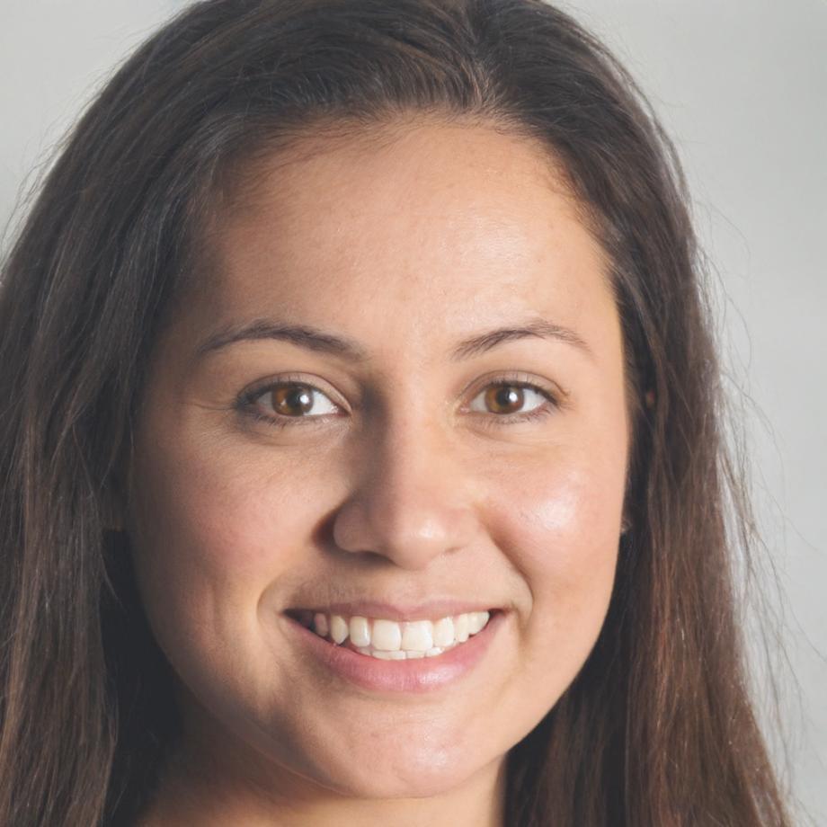 Carmen Jiménez Torres - Especialista en Mercados